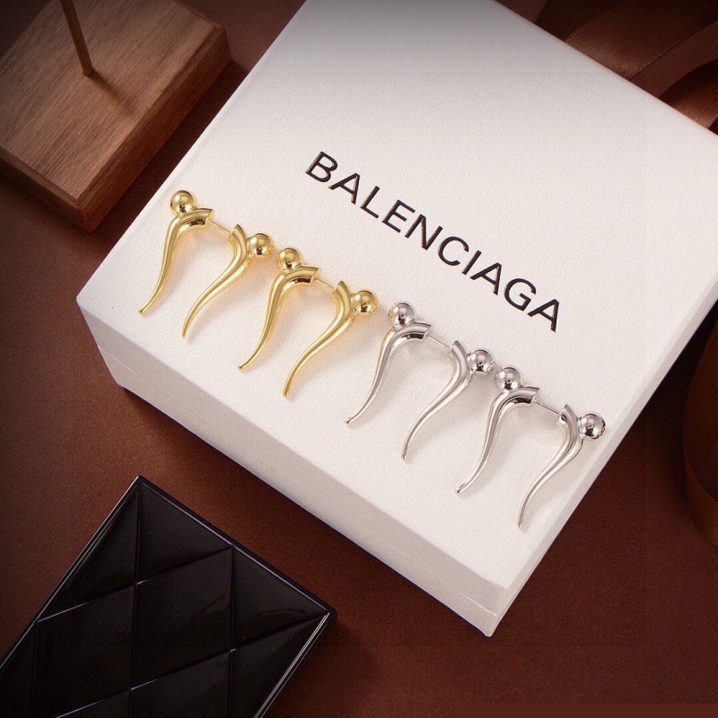 Ba*len*cia*ga earrings